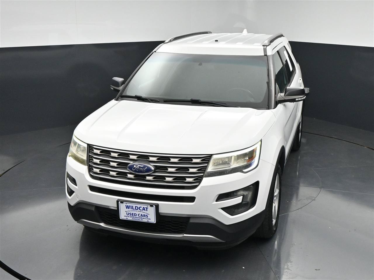Used 2016 Ford Explorer XLT AWD/4WD image 21