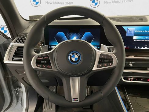 New 2026 BMW X5 xDrive50e w/ M Sport Package AWD/4WD image 12