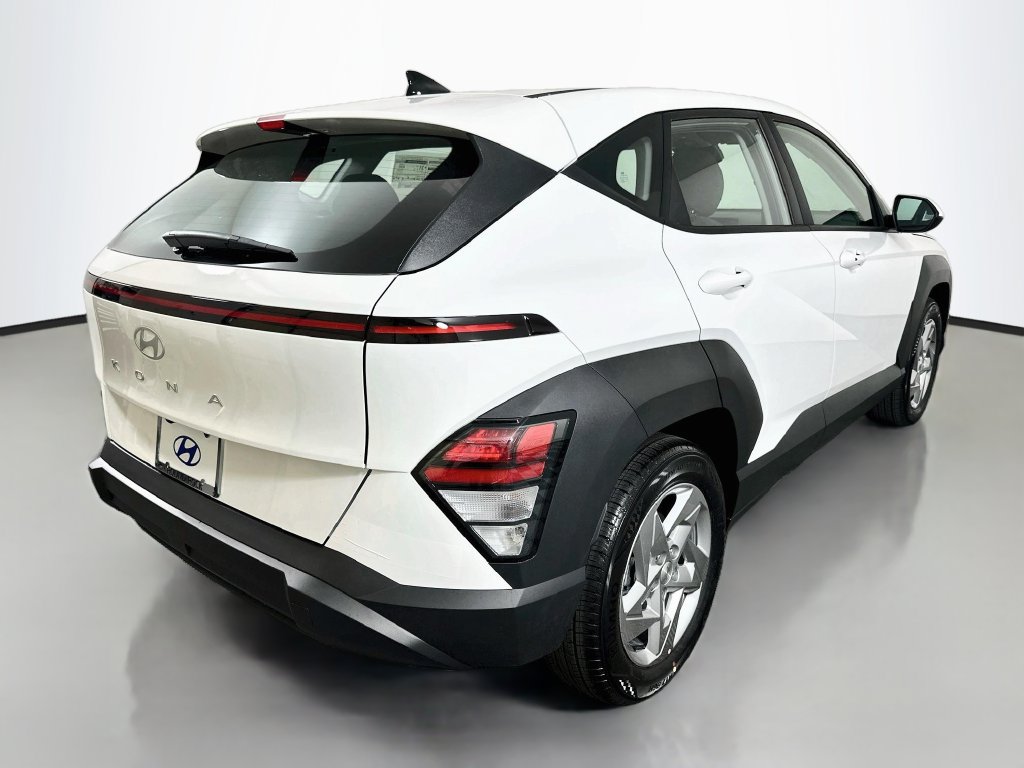 New 2027 Hyundai Kona SE FWD image 5