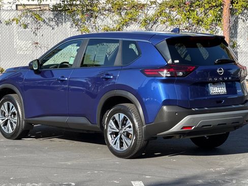 Certified 2023 Nissan Rogue SV image 6