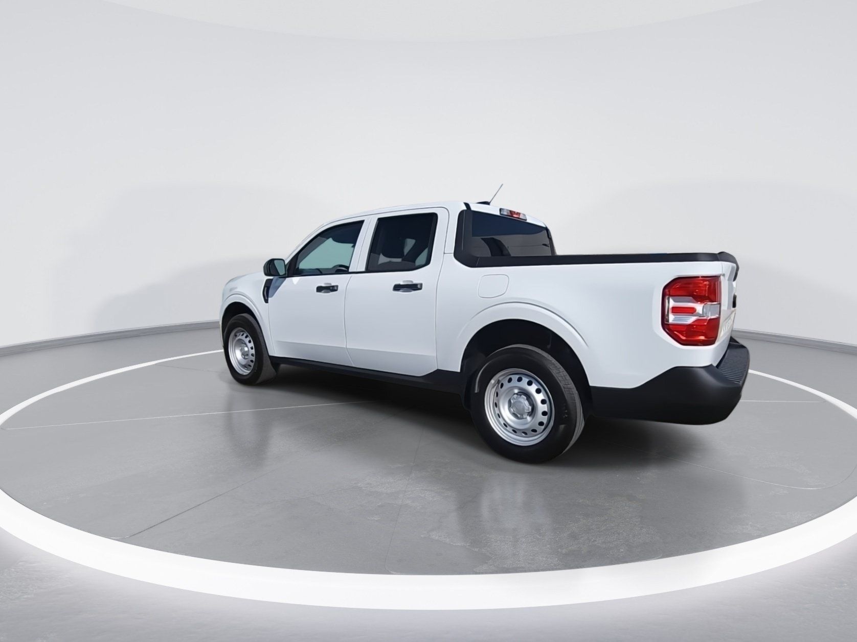 Used 2025 Ford Maverick XL FWD image 6