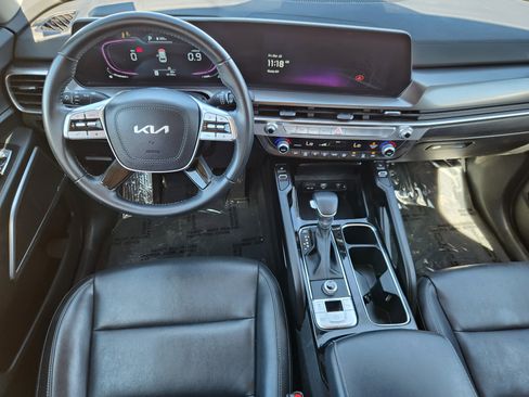 Used 2025 Kia Telluride S image 11
