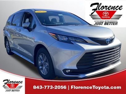 New 2025 Toyota Sienna XLE