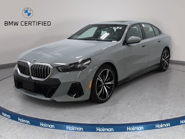 Certified 2026 BMW 530i xDrive w/ M Sport Package AWD/4WD image 1