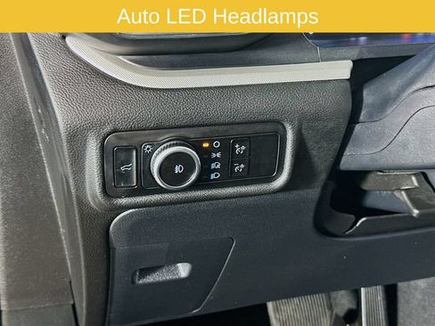 Certified 2023 Ford Explorer XLT w/ Equipment Group 202A AWD/4WD image 25