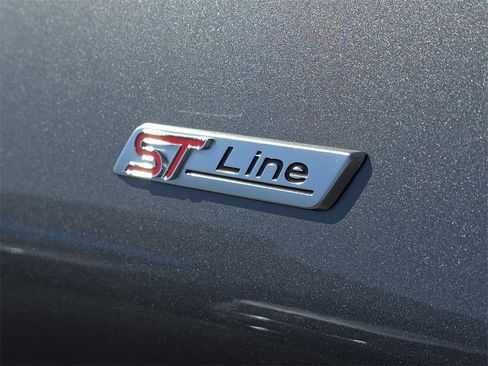 Used 2023 Ford Explorer ST-Line w/ Class IV Trailer Tow Package image 8