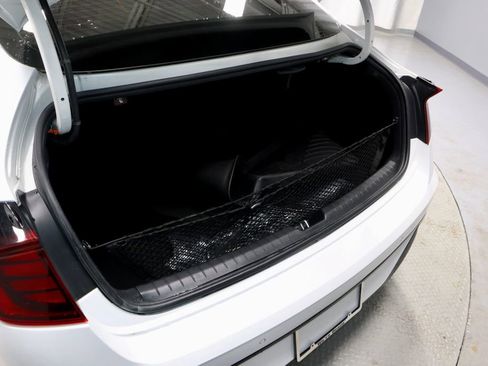 Certified 2022 Hyundai Sonata Limited w/ Cargo Package image 14