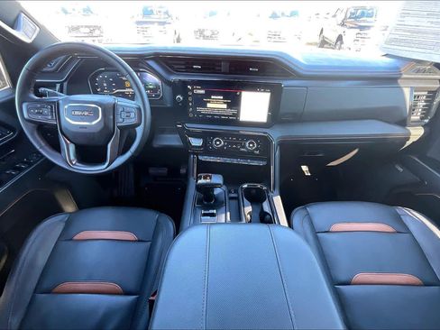 Used 2024 GMC Sierra 1500 AT4 w/ Technology Package image 15