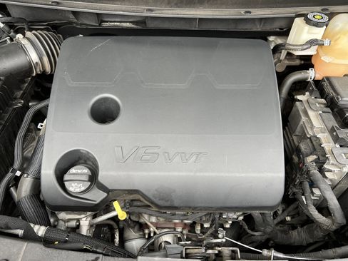 Used 2021 Buick Enclave Essence w/ Sound and Sites Package image 35