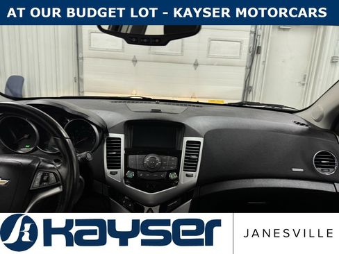 Used 2014 Chevrolet Cruze LT image 3