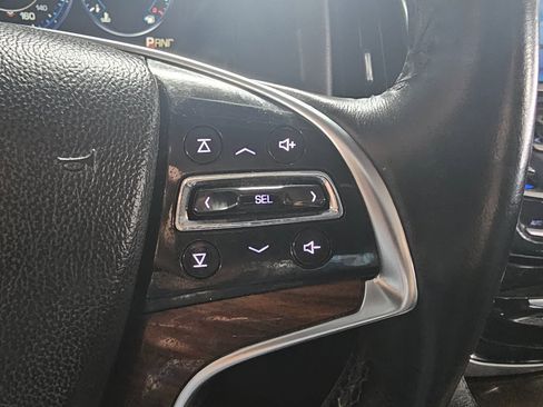 Used 2015 Cadillac Escalade ESV Premium image 41