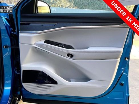 Used 2025 Jeep Wagoneer S Limited image 23