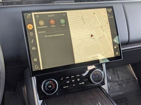 Used 2023 Land Rover Range Rover SE image 14