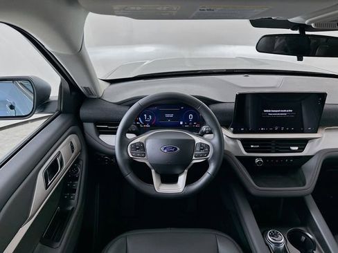 New 2026 Ford Explorer Active image 21
