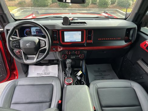 Used 2021 Ford Bronco Black Diamond image 31