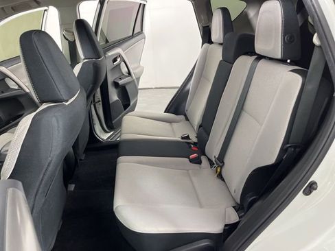 Used 2018 Toyota RAV4 XLE image 42