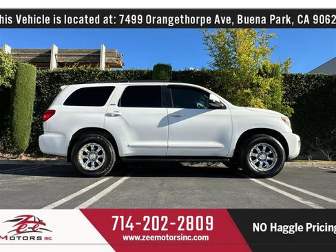 Used 2011 Toyota Sequoia SR5 RWD image 6