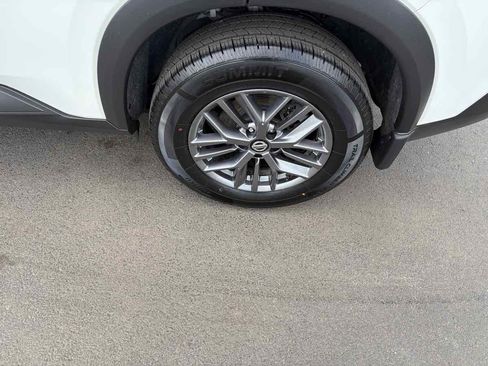 Used 2021 Nissan Rogue S AWD/4WD image 33