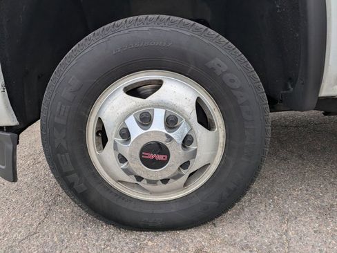 Used 2017 GMC Sierra 3500 Denali w/ Duramax Plus Package image 18