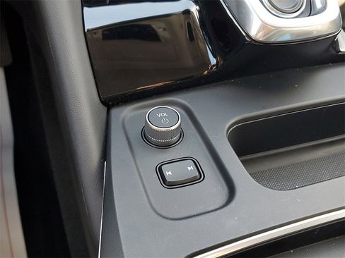 Certified 2025 Acura MDX w/ Technology Package image 30