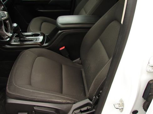 Used 2018 GMC Canyon SLE w/ SLE Convenience Package image 6