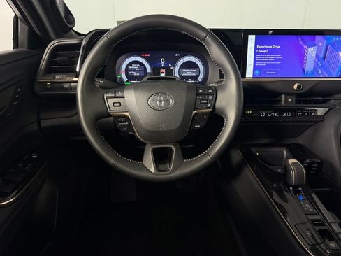 Used 2026 Toyota Crown w/ Advanced Technology Package AWD/4WD image 12
