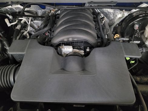 Used 2017 Chevrolet Silverado 1500 LT w/ All Star Edition AWD/4WD image 30