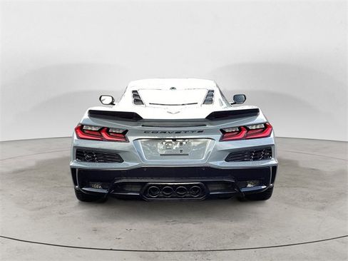 Used 2024 Chevrolet Corvette Z06 image 4