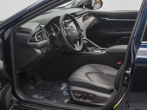 Used 2020 Toyota Camry XSE FWD image 19