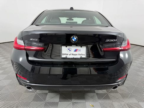 New 2026 BMW 330i xDrive Sedan w/ Convenience Package AWD/4WD image 4