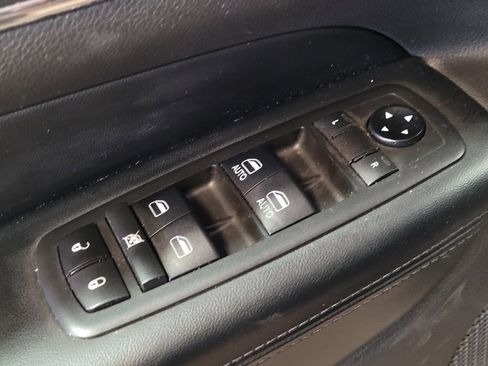 Used 2019 Jeep Grand Cherokee Limited RWD image 27