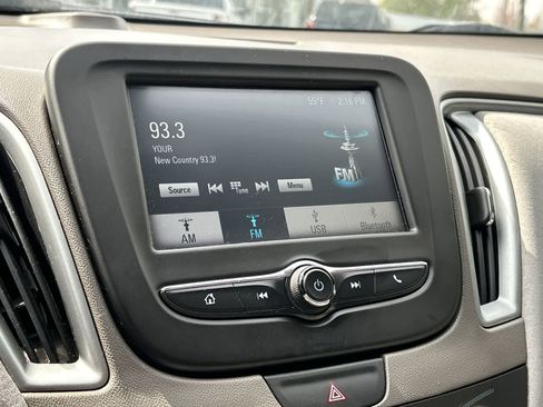 Used 2018 Chevrolet Malibu LS image 14