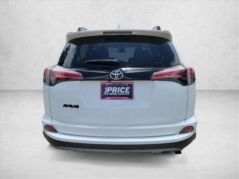 Used 2018 Toyota RAV4 Adventure AWD/4WD image 6