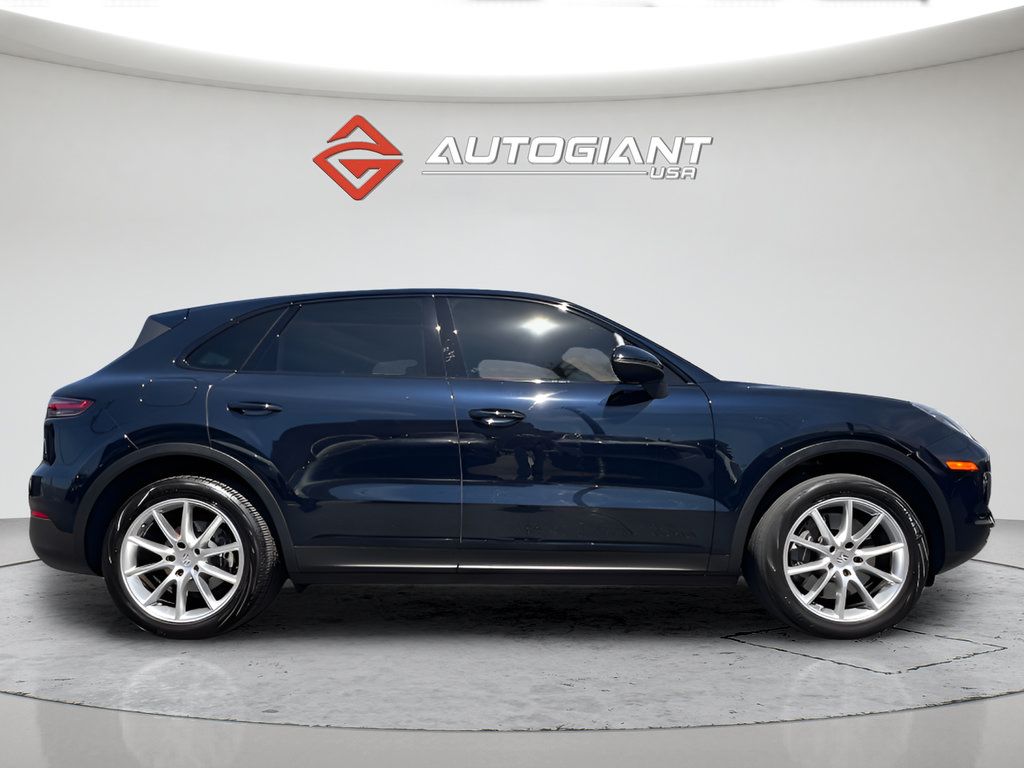 Used 2021 Porsche Cayenne AWD/4WD image 11