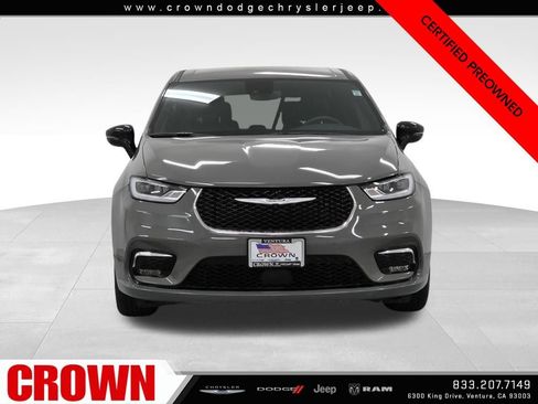 Certified 2025 Chrysler Pacifica Select image 2