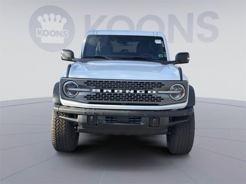 New 2025 Ford Bronco Badlands image 11
