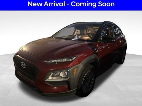 Used 2020 Hyundai Kona SEL w/ Cargo Package FWD image 2