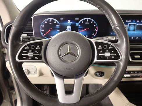 Used 2020 Mercedes-Benz GLE 350 4MATIC image 3