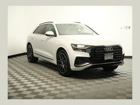 Used 2021 Audi Q8 Premium Plus AWD/4WD image 1