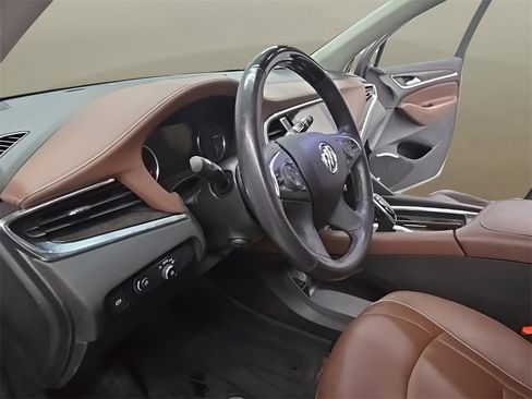 Used 2021 Buick Enclave Avenir w/ Avenir Technology Package image 11