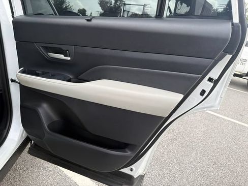 Used 2026 Toyota Grand Highlander AWD image 16