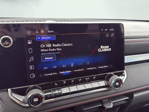 Used 2023 Chevrolet Colorado Z71 w/ Z71 Convenience Package 2 image 15