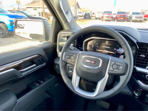 New 2026 GMC Sierra 1500 Elevation image 42