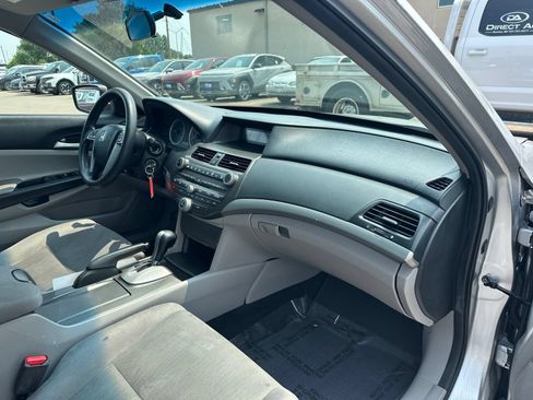 Used 2012 Honda Accord LX image 31