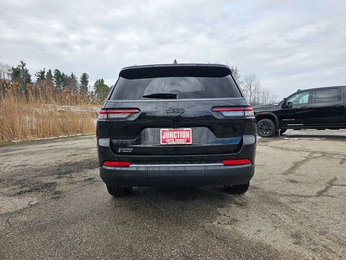 New 2026 Jeep Grand Cherokee L Limited AWD/4WD image 4