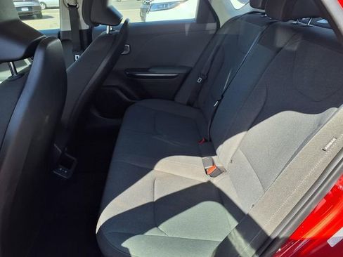 Used 2025 Kia K4 LXS image 9