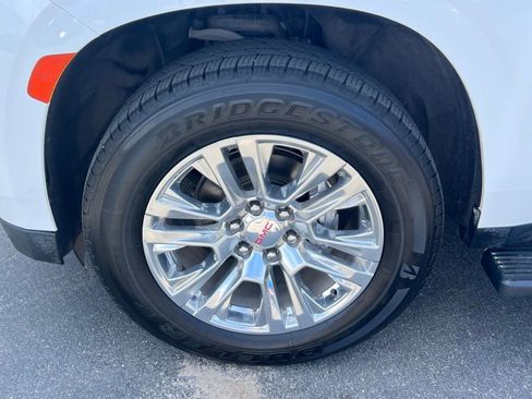 Used 2021 GMC Yukon Denali AWD/4WD image 15