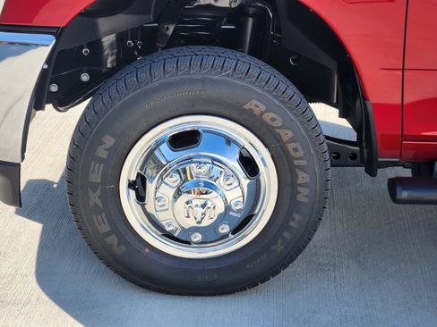 New 2026 RAM 3500 Tradesman AWD/4WD image 11