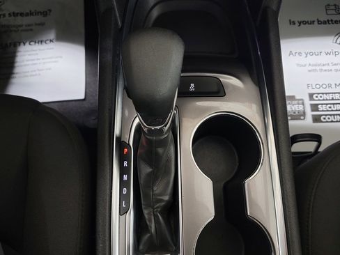 Used 2023 Chevrolet Malibu LT image 18