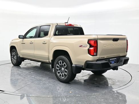 Used 2023 Chevrolet Colorado Z71 w/ Z71 Convenience Package 2 image 7